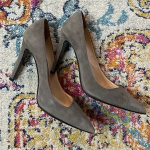 Giorgio Armani pumps 37/ 7US